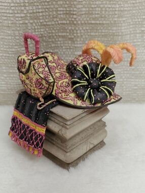 Willow Hall Venice Black Pink Hat with Feather Handbag Scarf Trinket Box Italy